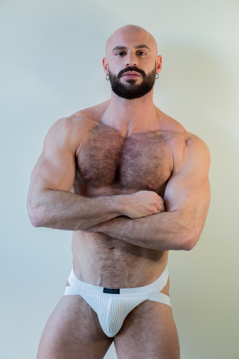 Roberto Caccamo (19) - Male Models - AdonisMale