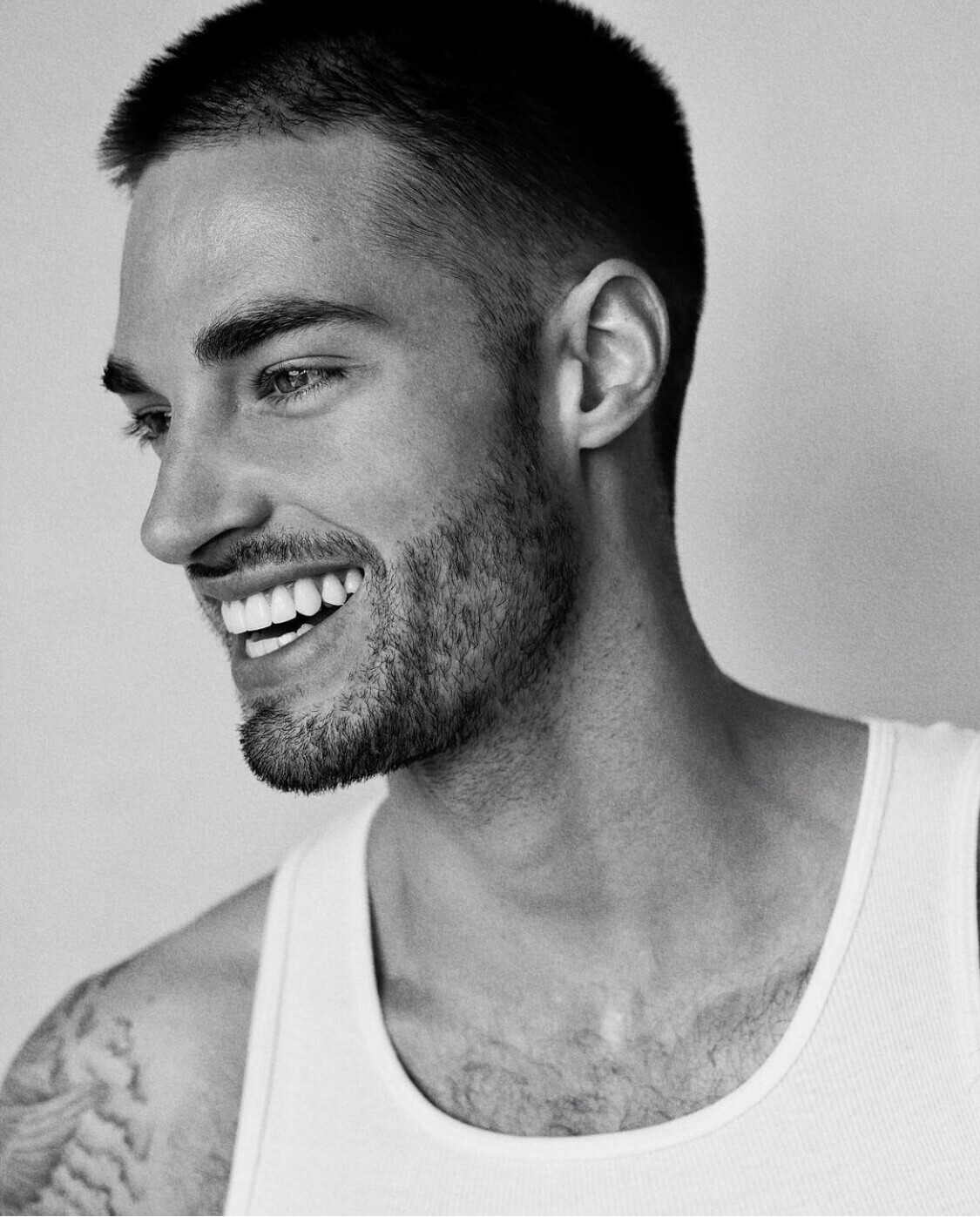 3870A290-4B02-460D-B4A3-1AB41FDD8E18.jpeg - Male Models - AdonisMale